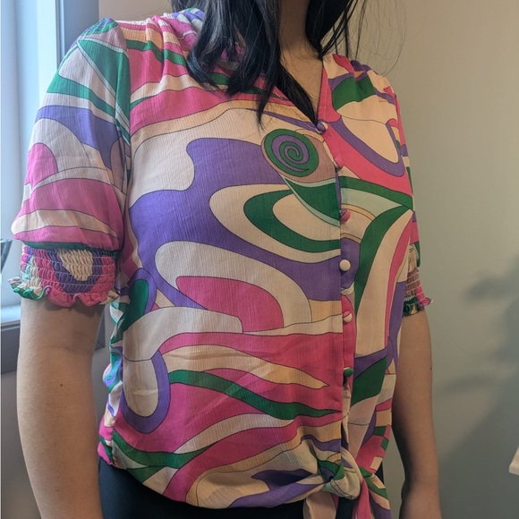 Colorful Abstract Tie-Front Blouse - Picture 7 of 9